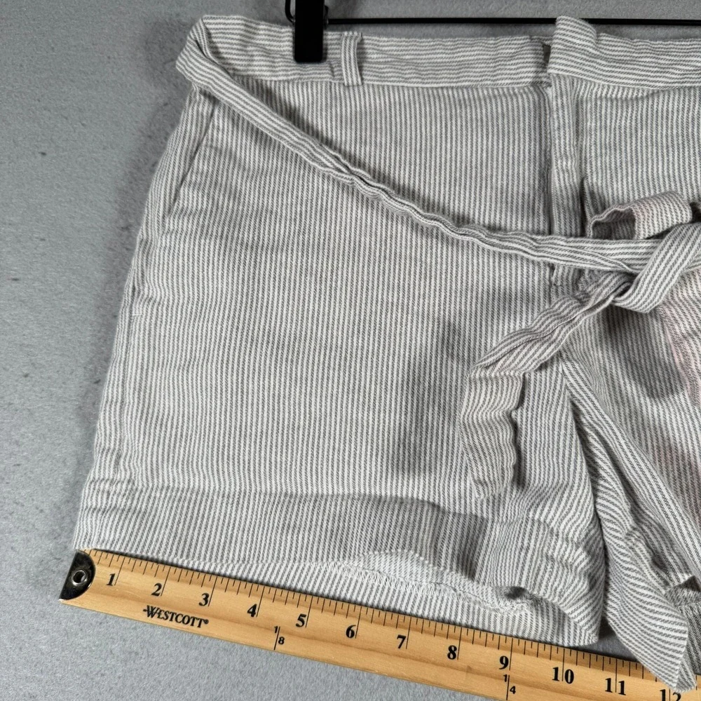 Banana Republic‎ Womens Grey White Striped Linen Cotton Shorts Size 6 326782-00